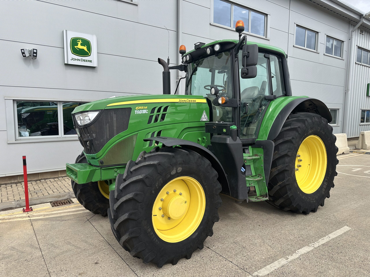 John Deere 6155M - Tractor: foto 1 John Deere 6155M - Tractor: foto 1