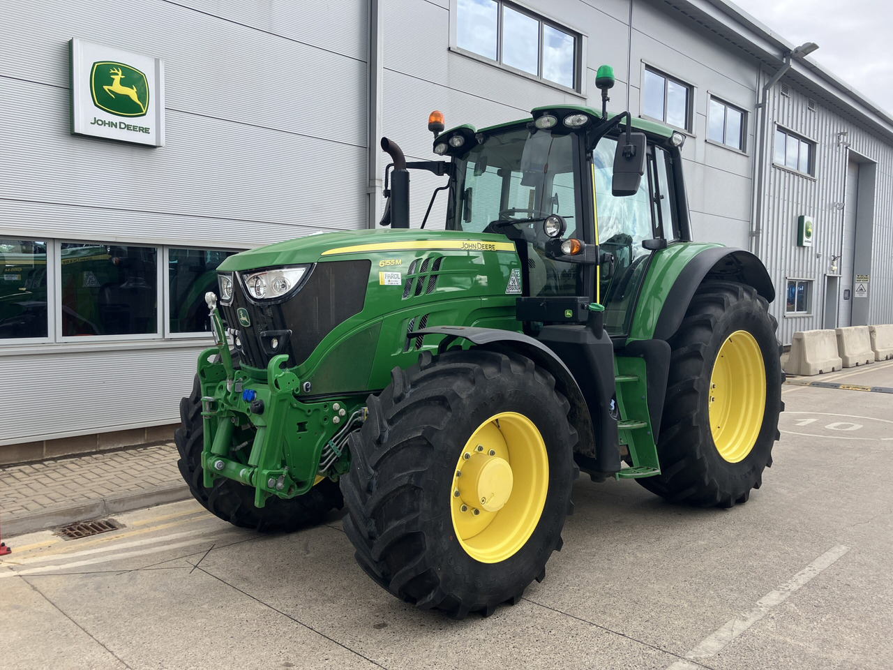 John Deere 6155M - Tractor: foto 1 John Deere 6155M - Tractor: foto 1