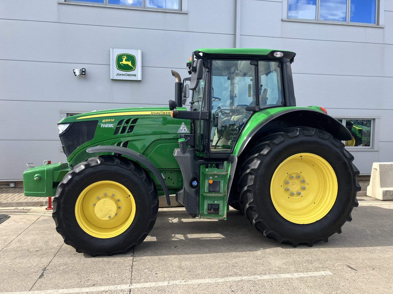 John Deere 6155M - Tractor: foto 3 John Deere 6155M - Tractor: foto 3
