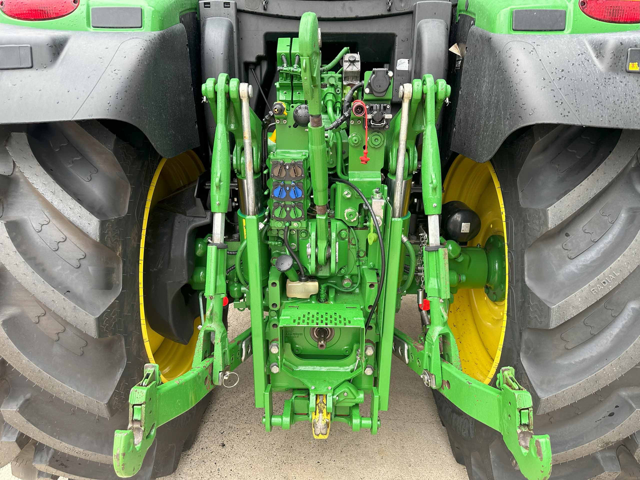 John Deere 6155R - Tractor: foto 4 John Deere 6155R - Tractor: foto 4