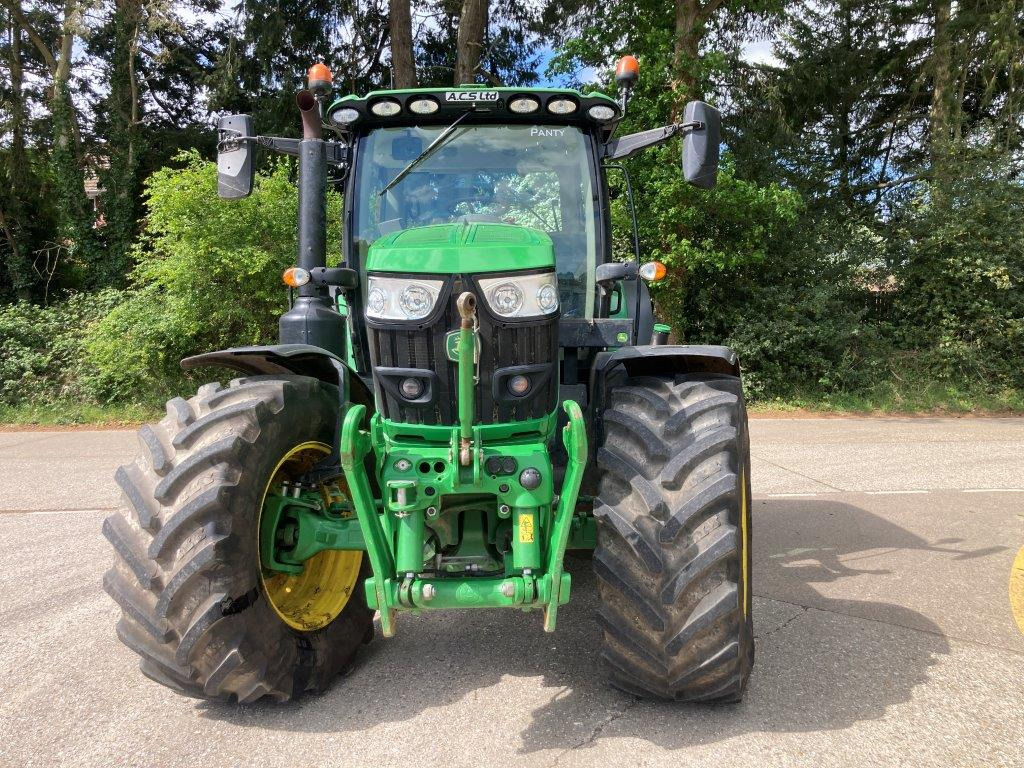 John Deere 6155R - Tractor: foto 1 John Deere 6155R - Tractor: foto 1