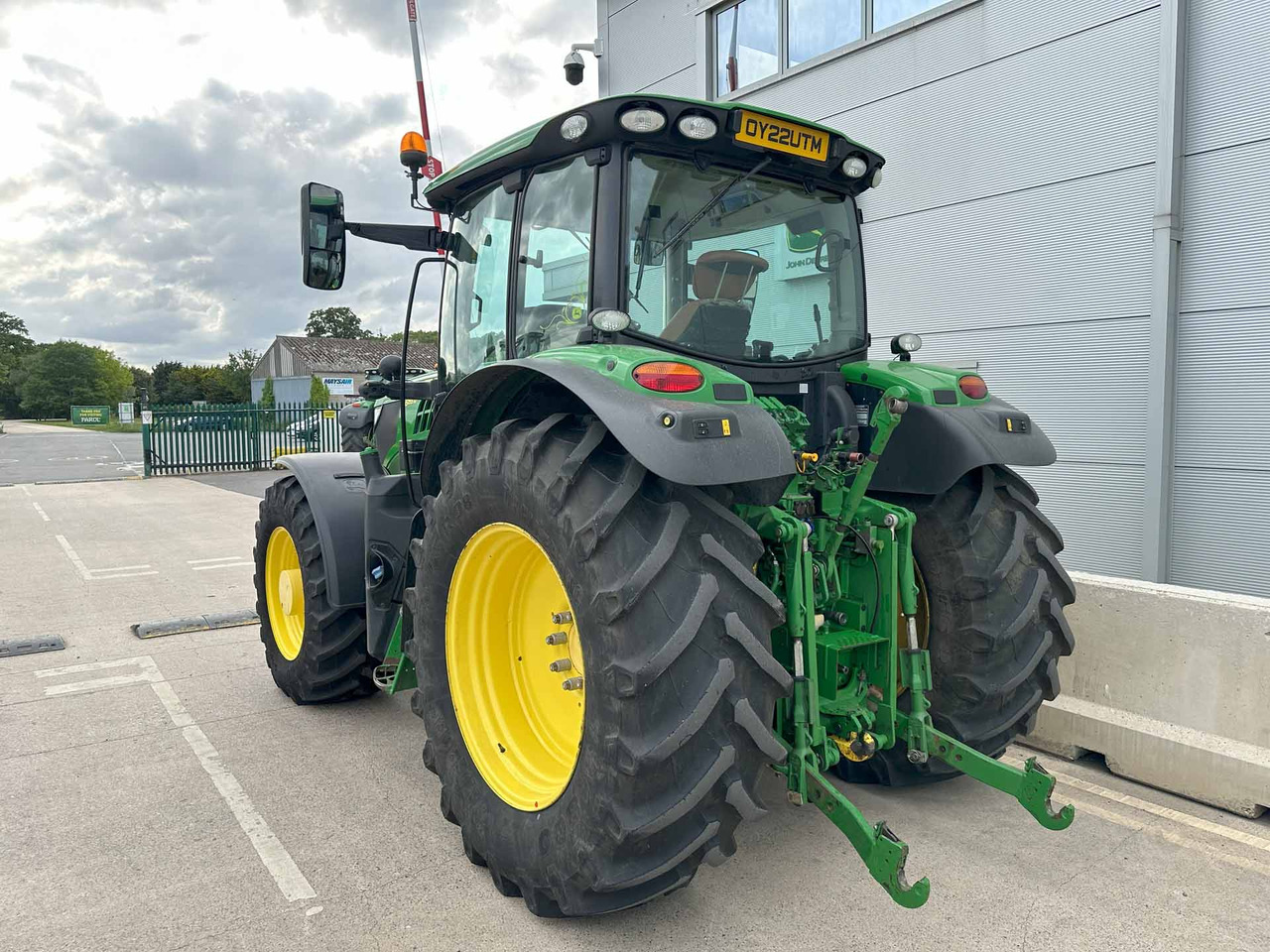 John Deere 6155R - Tractor: foto 3 John Deere 6155R - Tractor: foto 3