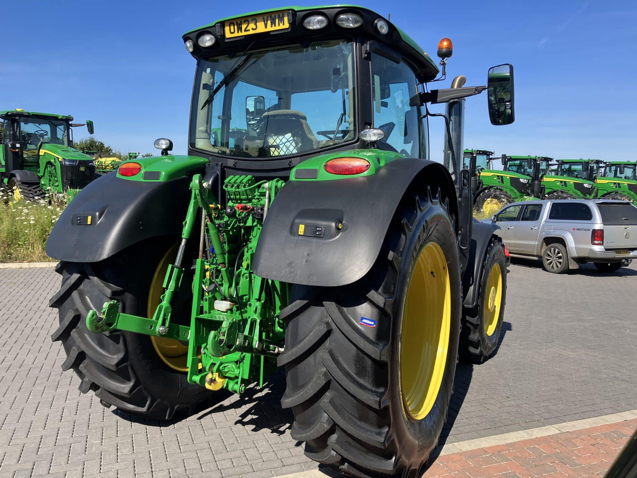 John Deere 6R 185 - Tractor: foto 5 John Deere 6R 185 - Tractor: foto 5