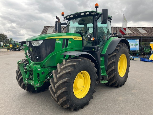 John Deere 6R 195 - Tractor: foto 1 John Deere 6R 195 - Tractor: foto 1