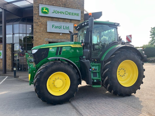 John Deere 6R 250 - Tractor: foto 2 John Deere 6R 250 - Tractor: foto 2