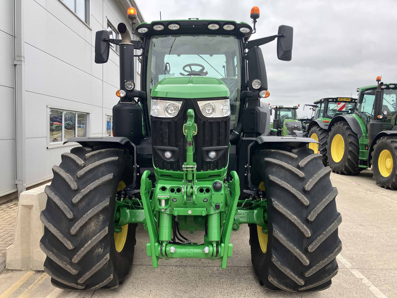 Tractor John Deere 6R 250: foto 7 Tractor John Deere 6R 250: foto 7