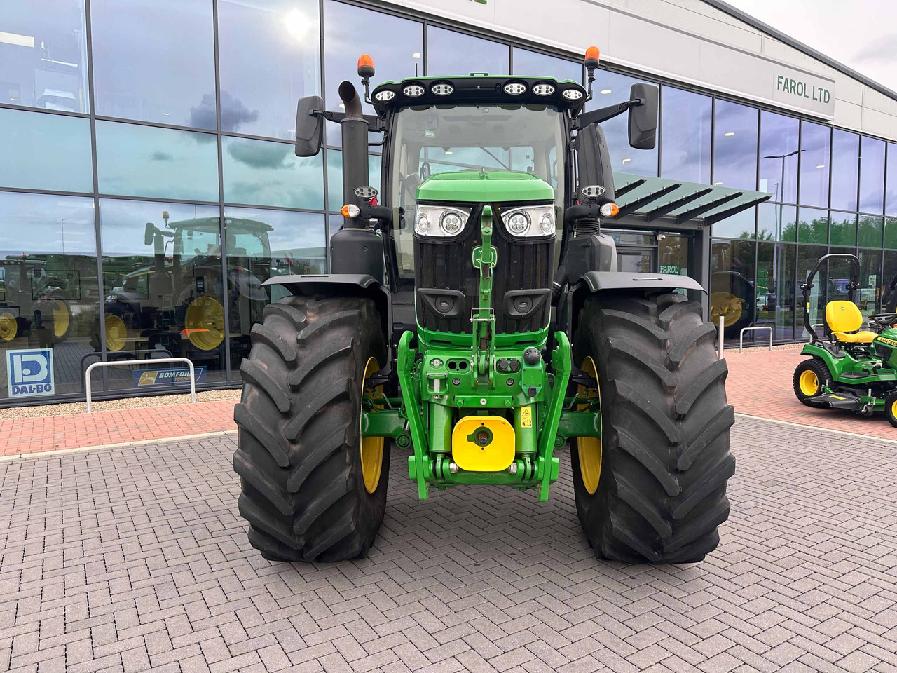 Leasing para  John Deere 6R 250 John Deere 6R 250: foto 9