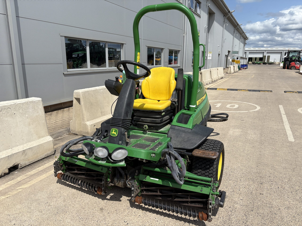 John Deere 7200A Triple Mower - Cortacésped: foto 3 John Deere 7200A Triple Mower - Cortacésped: foto 3