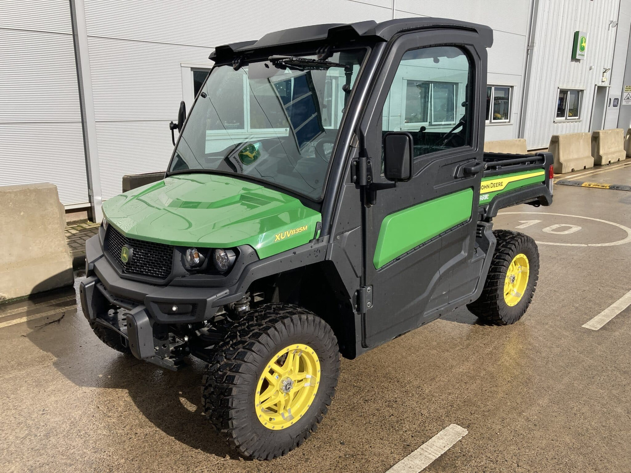 Cuadrimoto nuevo John Deere XUV835M Gator: foto 1