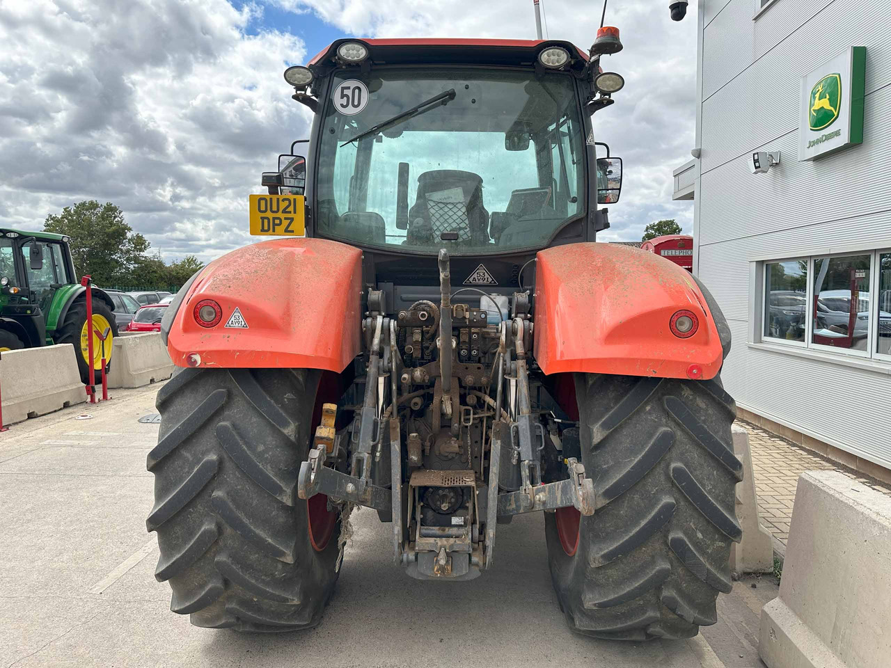 Kubota M7173 Premium KVT - Tractor: foto 3 Kubota M7173 Premium KVT - Tractor: foto 3