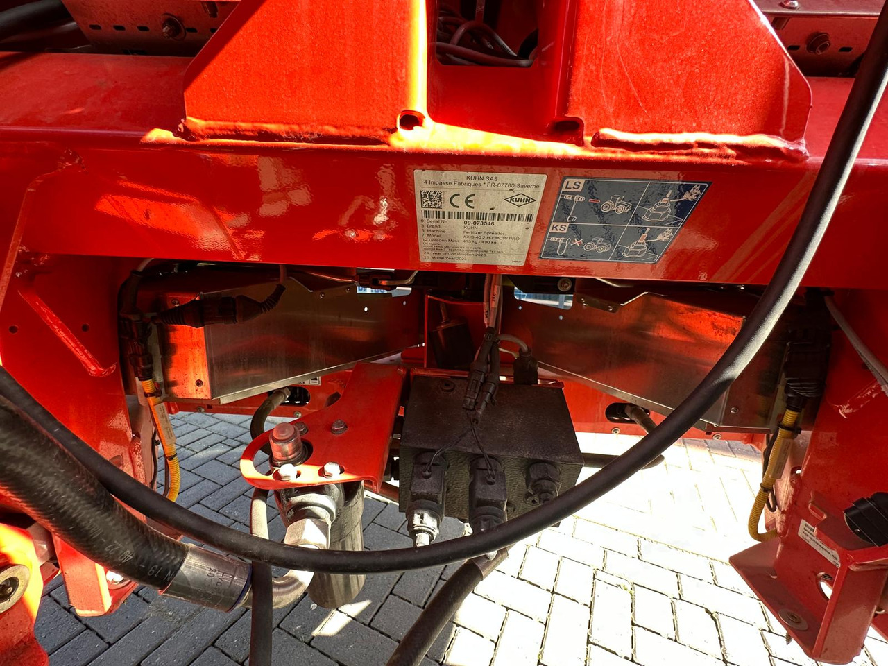 Esparcidor de fertilizantes nuevo Kuhn Axis 40.2 H EMC W: foto 11