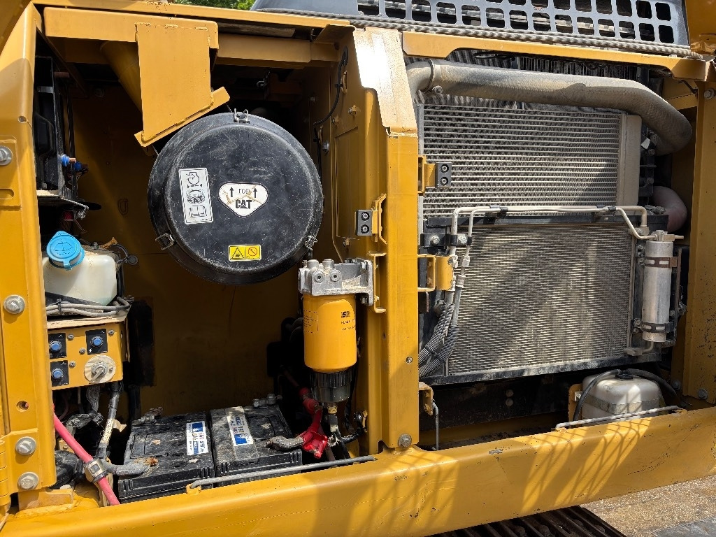 Excavadora de cadenas CAT 323 D LN: foto 11