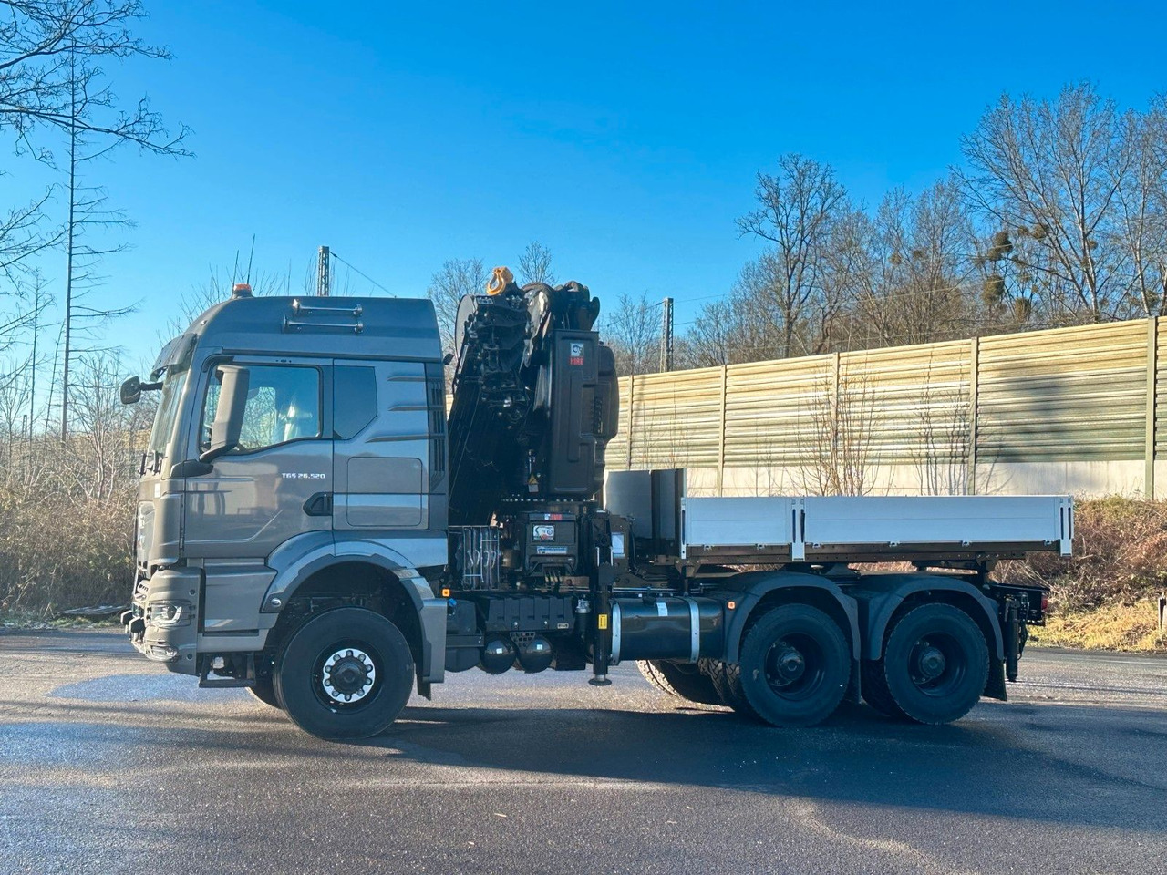 MAN TGS 26.520 6x6 Kran HIAB X-HIPRO 548E-8 - Cabeza tractora: foto 4 MAN TGS 26.520 6x6 Kran HIAB X-HIPRO 548E-8 - Cabeza tractora: foto 4