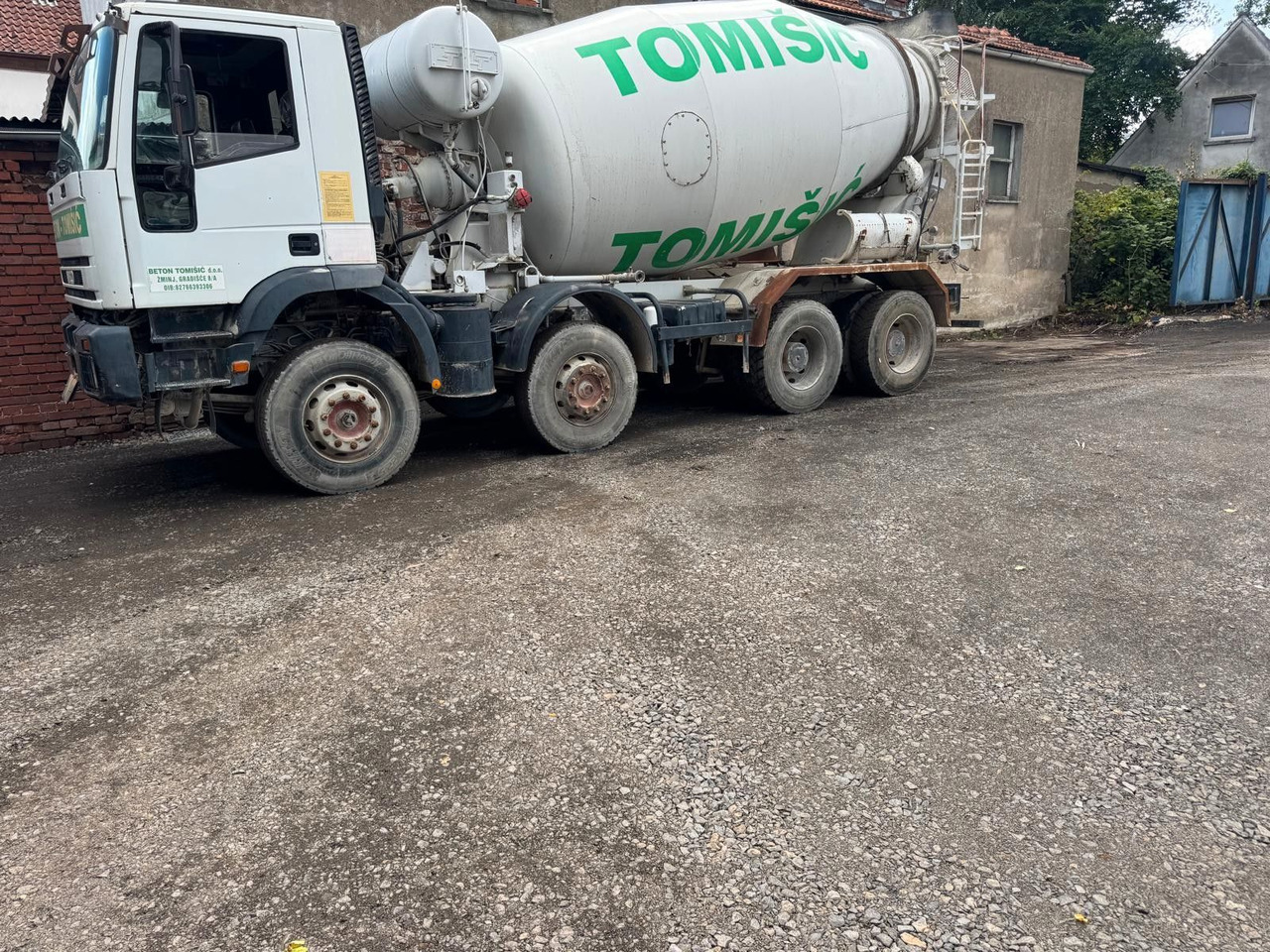 Iveco 410 EH 420 8X4 10m³ - Camión hormigonera: foto 5 Iveco 410 EH 420 8X4 10m³ - Camión hormigonera: foto 5