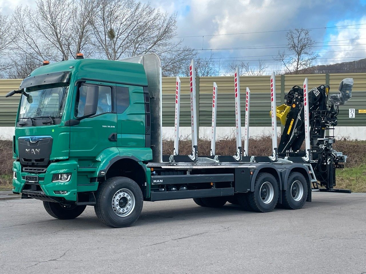 MAN TGS 33.510 6X4 BL Euro6e LogLift 165Z - Camión forestal, Camión grúa: foto 3 MAN TGS 33.510 6X4 BL Euro6e LogLift 165Z - Camión forestal, Camión grúa: foto 3