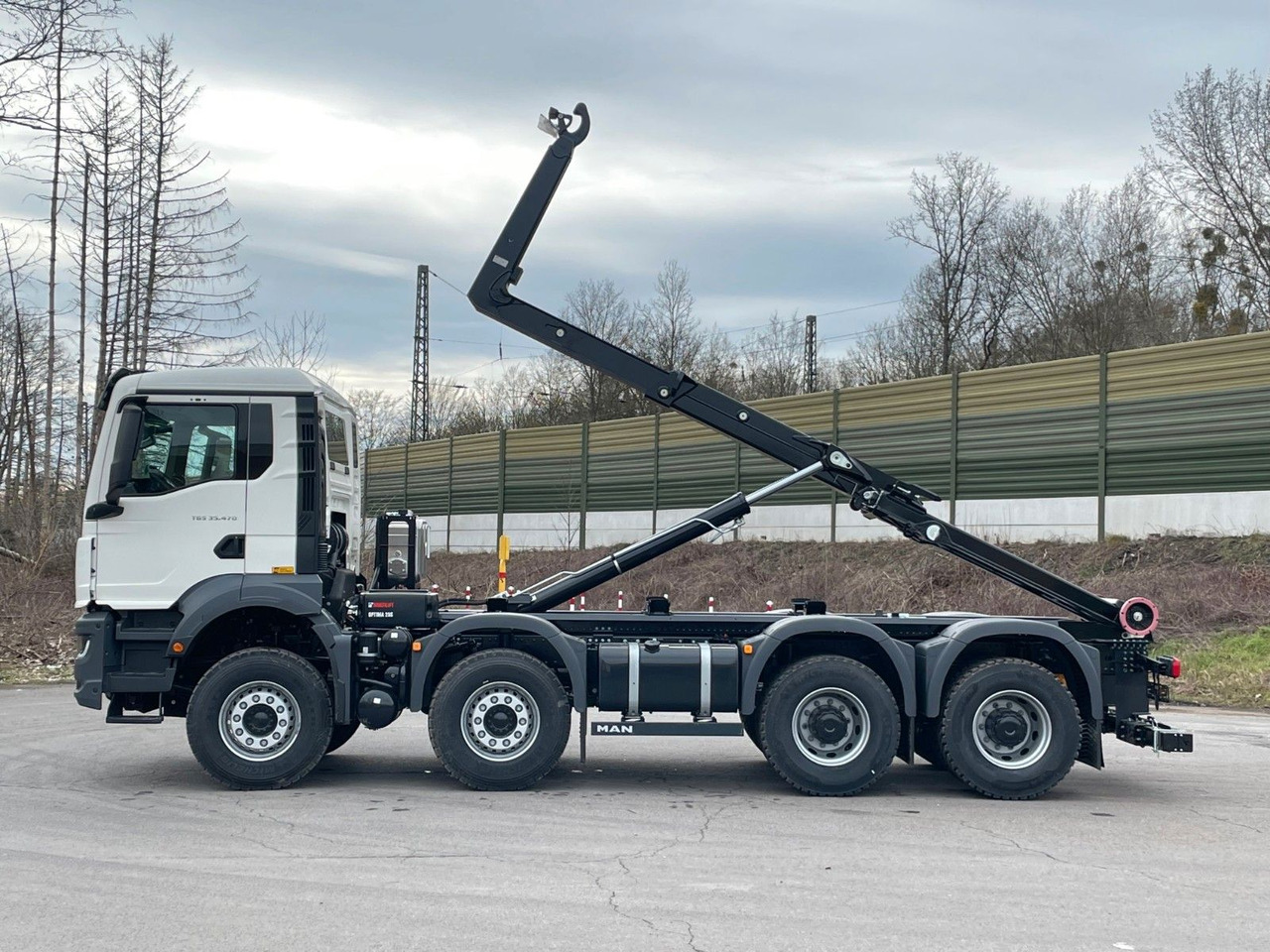 MAN TGS 35.480 8x4 Euro6e Hiab MultLift Abrollkipper - Camión multibasculante, Camión grúa: foto 4 MAN TGS 35.480 8x4 Euro6e Hiab MultLift Abrollkipper - Camión multibasculante, Camión grúa: foto 4