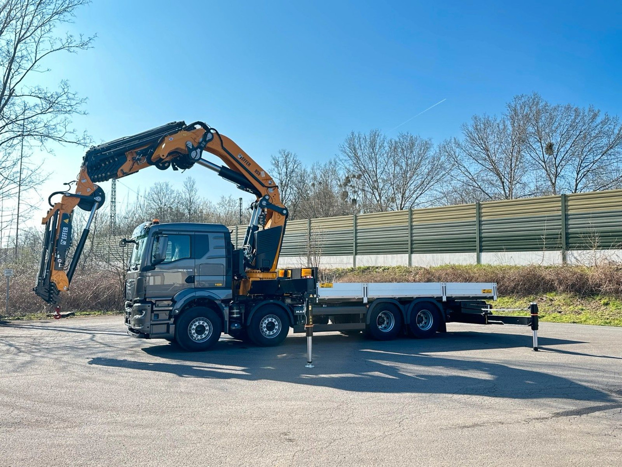 MAN TGS 35.520 8X4 TG 3 EFFER 955-8s +Jib 6sAUTOKRAN - Camión caja abierta, Camión grúa: foto 3 MAN TGS 35.520 8X4 TG 3 EFFER 955-8s +Jib 6sAUTOKRAN - Camión caja abierta, Camión grúa: foto 3