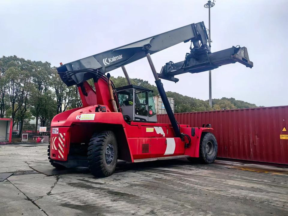 Kalmar DRF450 Sweden Kalmar Used 45 Ton Reach Stacker for Containers to Popularly Sell - Reach stacker: foto 3 Kalmar DRF450 Sweden Kalmar Used 45 Ton Reach Stacker for Containers to Popularly Sell - Reach stacker: foto 3