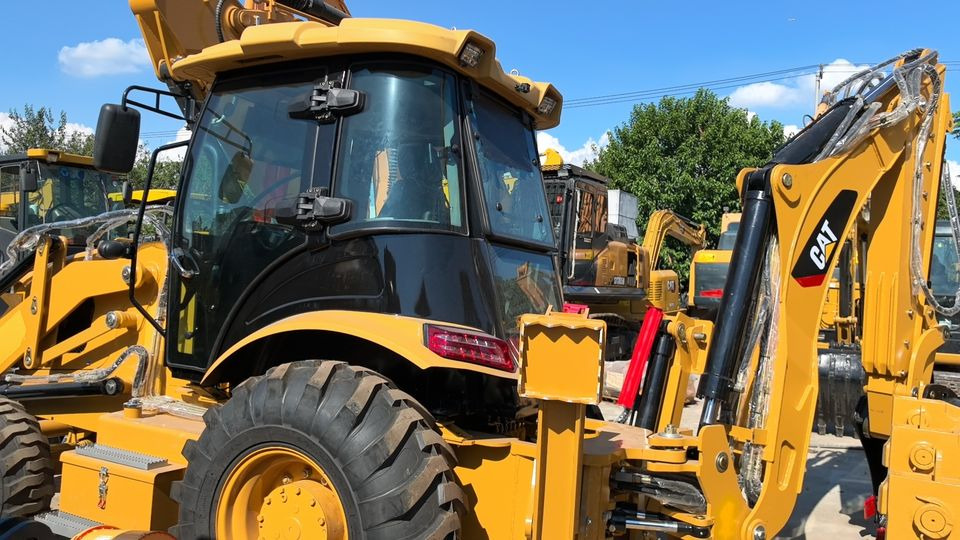Used Caterpillar 2024 Year Low Hours 420f 420f2 420e 416e Secondhand Cat 420f with 20 Hours in Stock - Retroexcavadora: foto 2 Used Caterpillar 2024 Year Low Hours 420f 420f2 420e 416e Secondhand Cat 420f with 20 Hours in Stock - Retroexcavadora: foto 2