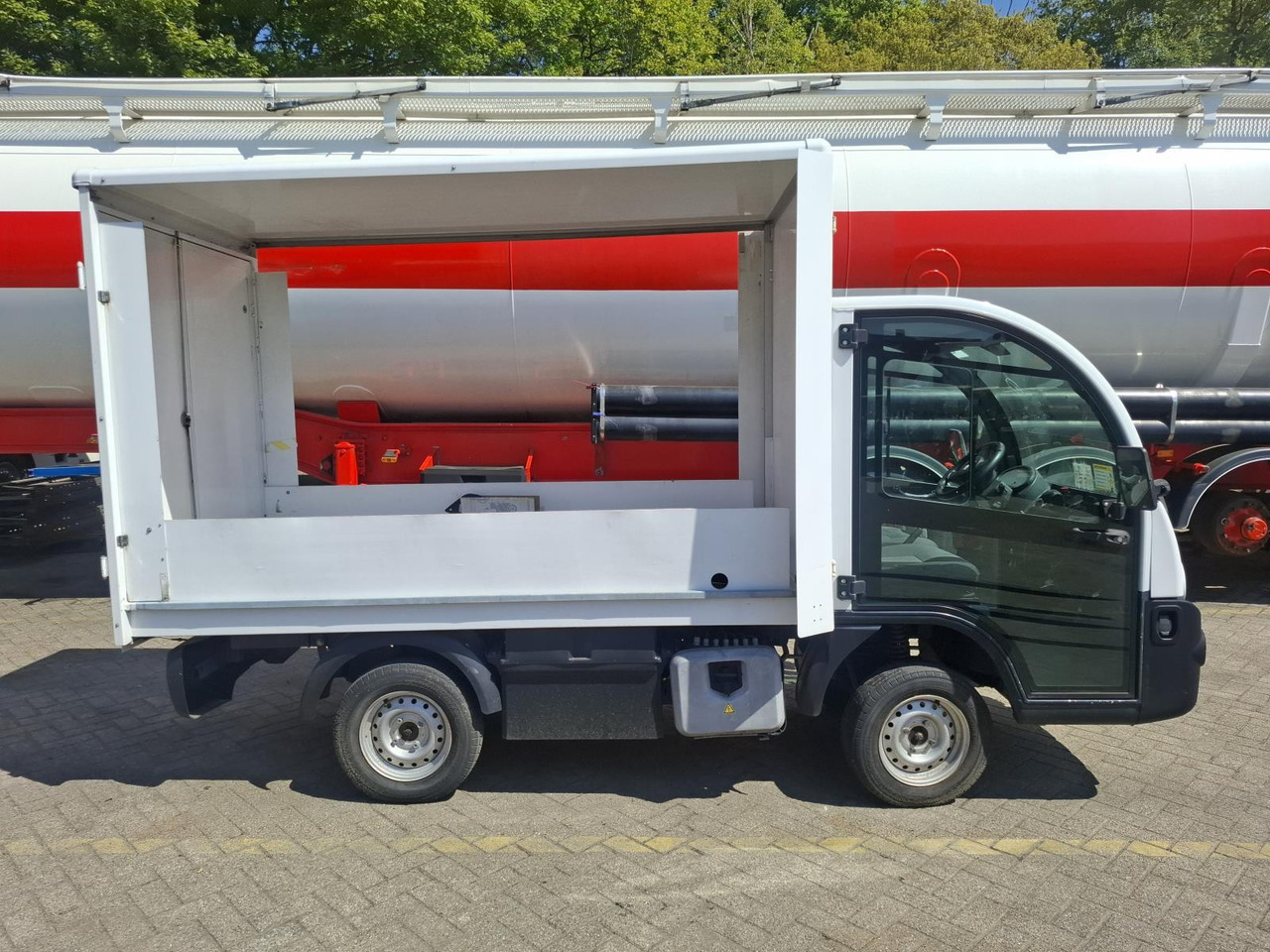 Aixam Mega E-Worker Elektrische Bakwagen RV-606-R - Carrito de golf: foto 3 Aixam Mega E-Worker Elektrische Bakwagen RV-606-R - Carrito de golf: foto 3