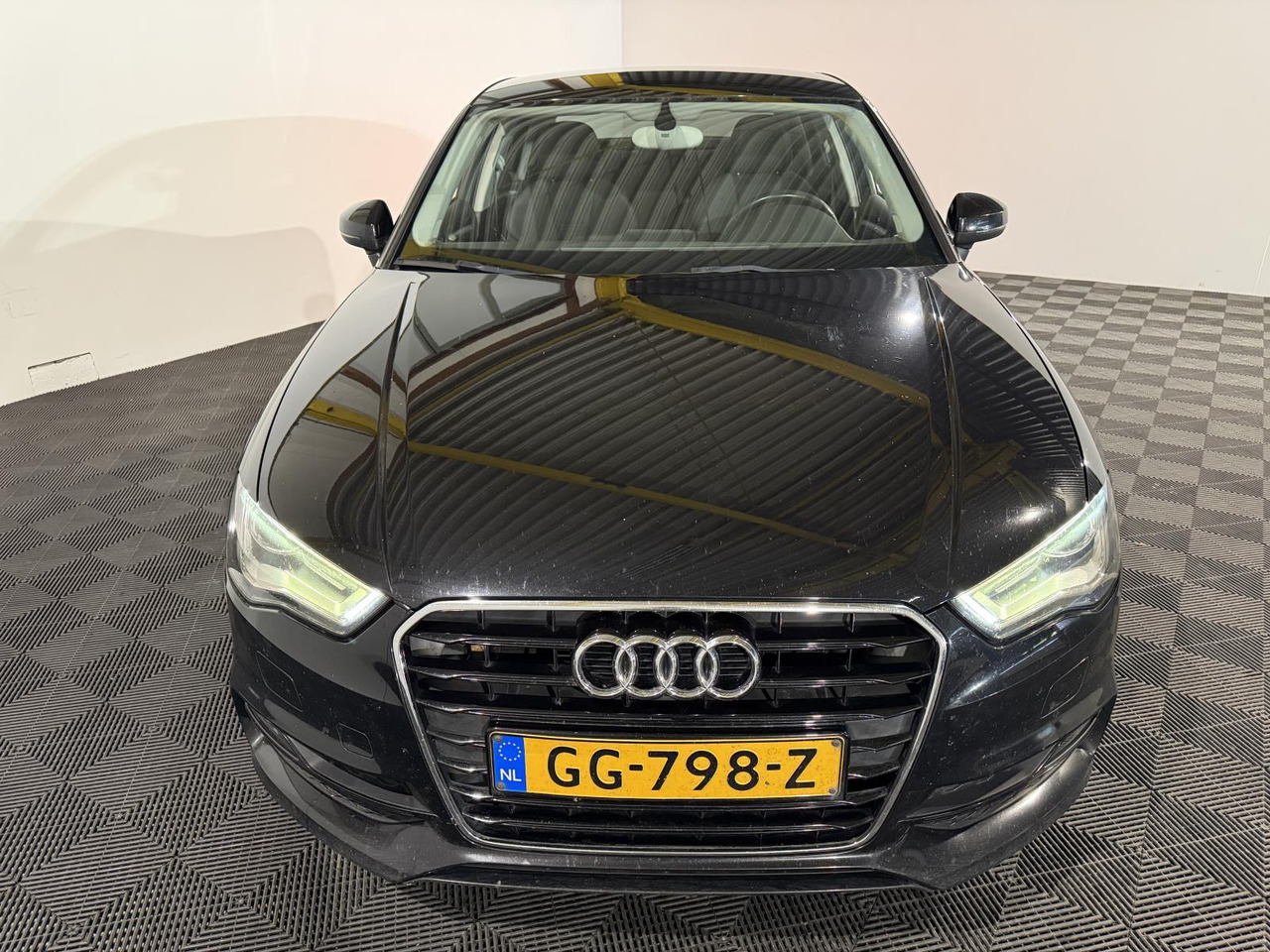 Audi | A3 Limousine | 1.6 TDI Ambition Pro Line Plus | 2014 | 271.612 km | GG798Z | Onlogisch - Sedan: foto 5 Audi | A3 Limousine | 1.6 TDI Ambition Pro Line Plus | 2014 | 271.612 km | GG798Z | Onlogisch - Sedan: foto 5