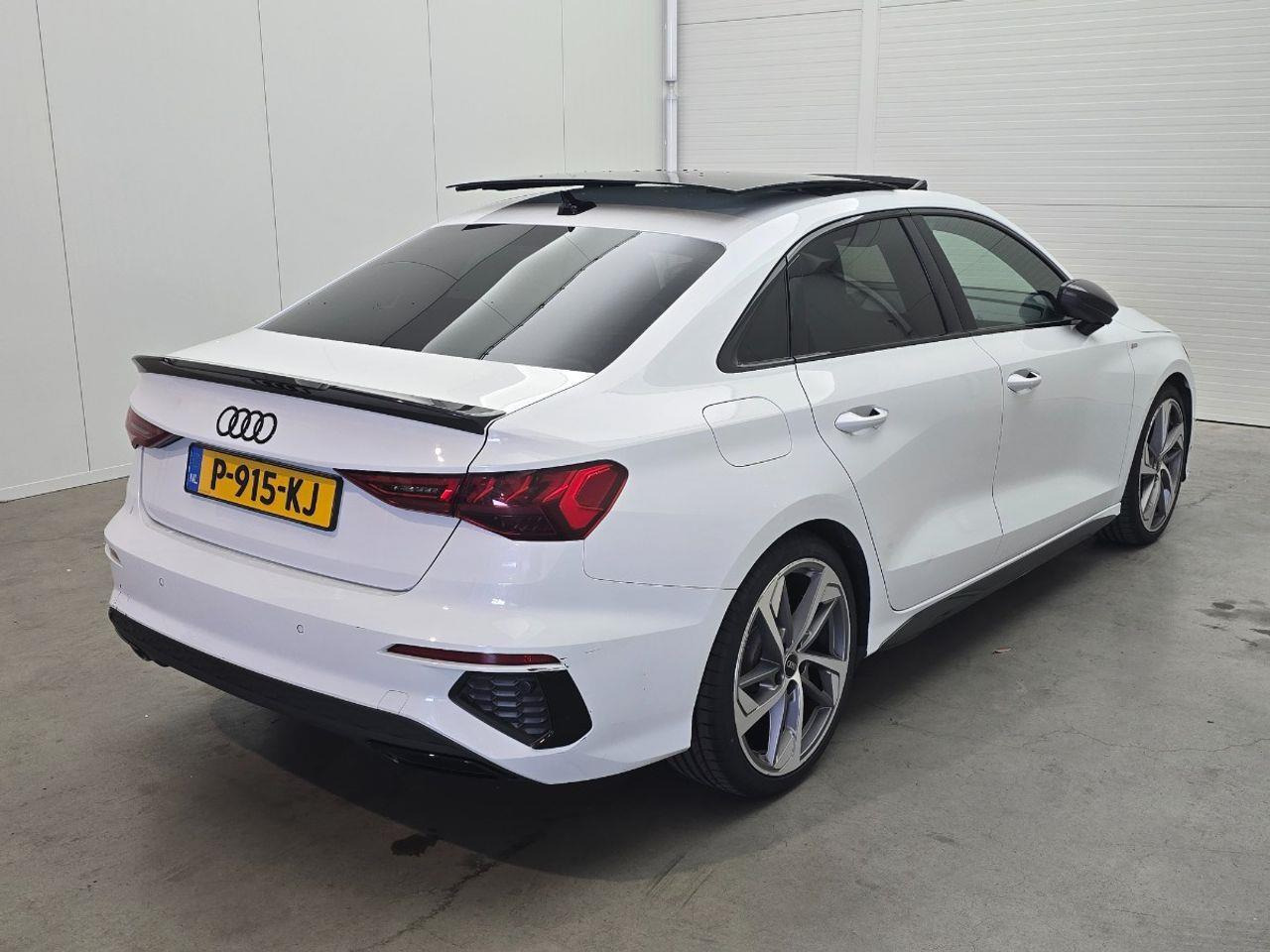Audi A3 Limousine 35 TFSI edition one | 2021 | 65.827 km | Automaat | P915KJ | NAP: Geen oordeel - Sedan: foto 4 Audi A3 Limousine 35 TFSI edition one | 2021 | 65.827 km | Automaat | P915KJ | NAP: Geen oordeel - Sedan: foto 4