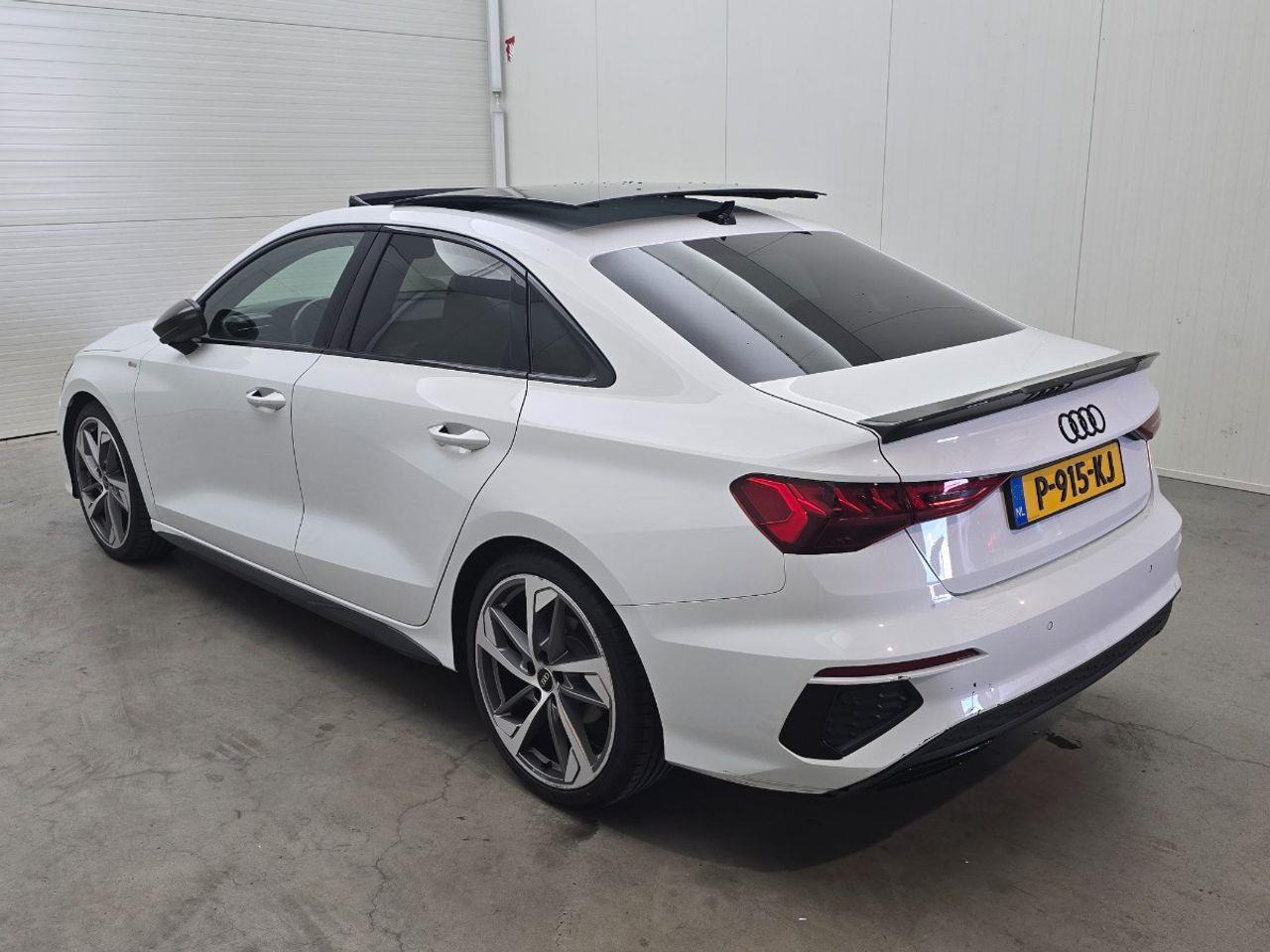 Audi A3 Limousine 35 TFSI edition one | 2021 | 65.827 km | Automaat | P915KJ | NAP: Geen oordeel - Sedan: foto 3 Audi A3 Limousine 35 TFSI edition one | 2021 | 65.827 km | Automaat | P915KJ | NAP: Geen oordeel - Sedan: foto 3