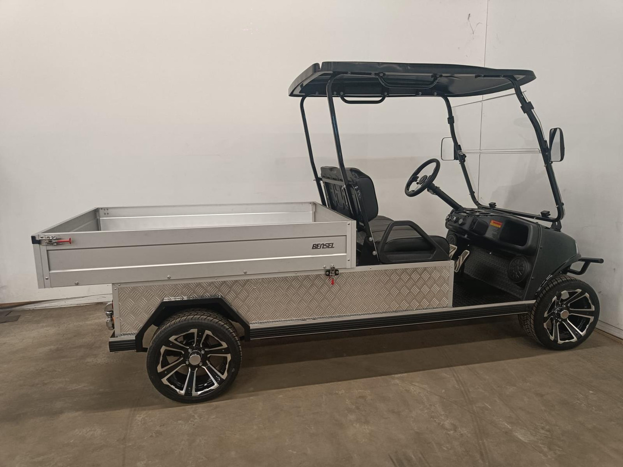Bensel BSN 1000 2 Persoons Golfkar met Laadbak Zwart Nieuw - Carrito de golf: foto 4 Bensel BSN 1000 2 Persoons Golfkar met Laadbak Zwart Nieuw - Carrito de golf: foto 4