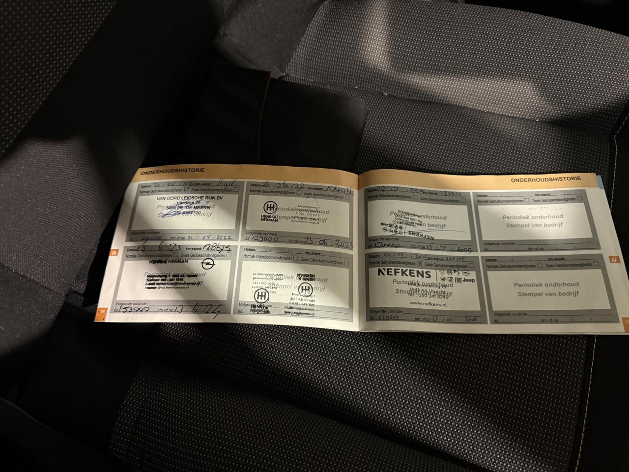 Citroen | C3 | 1.2 PureTech Feel 105g | 2016 | 175.577 km | KX240S | Logisch - Hatchback: foto 4 Citroen | C3 | 1.2 PureTech Feel 105g | 2016 | 175.577 km | KX240S | Logisch - Hatchback: foto 4