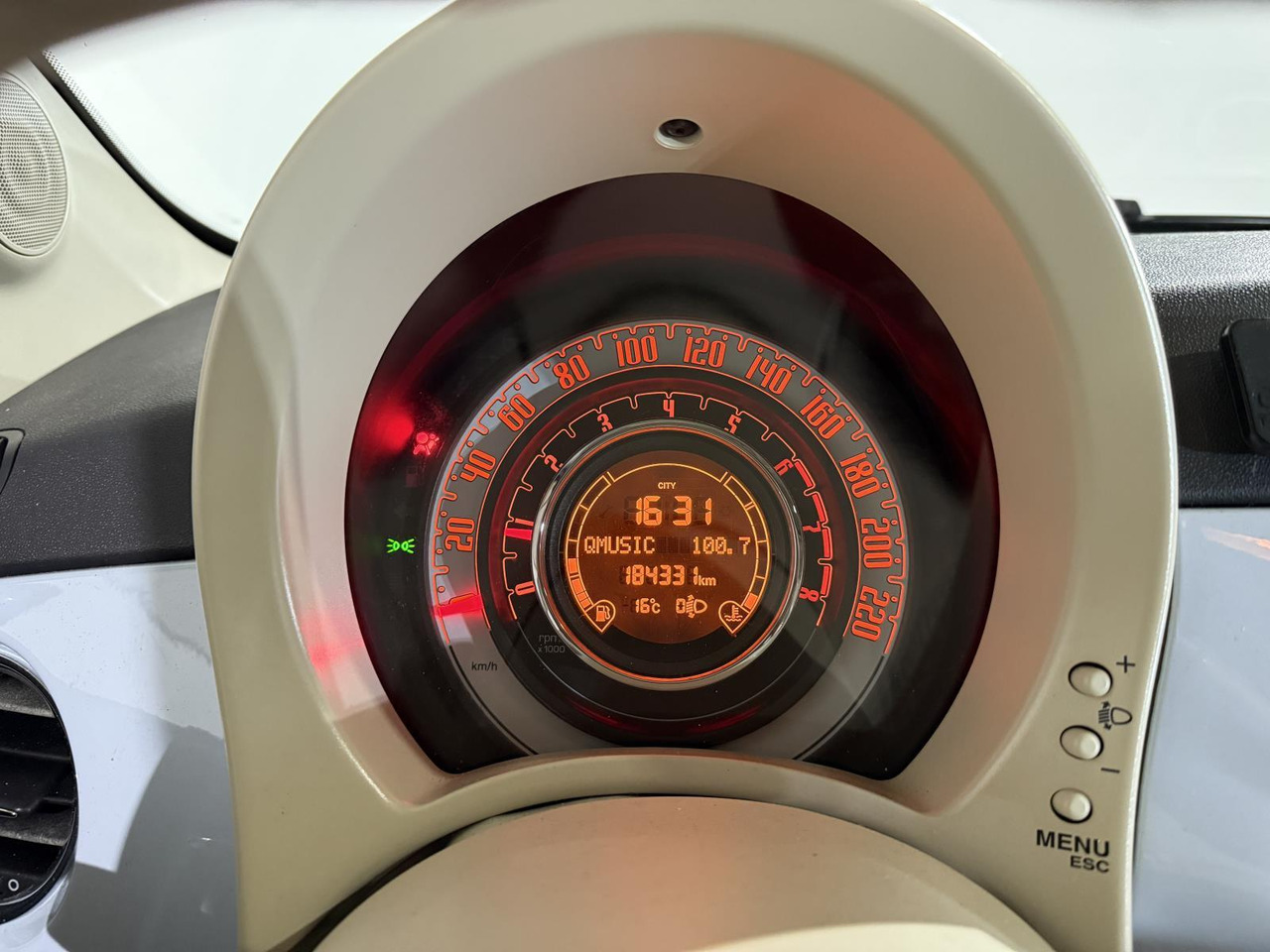 Fiat | 500 | 1.2 Naked | 2008 | 184.331 km | NT110L | Geen oordeel - Hatchback: foto 4 Fiat | 500 | 1.2 Naked | 2008 | 184.331 km | NT110L | Geen oordeel - Hatchback: foto 4