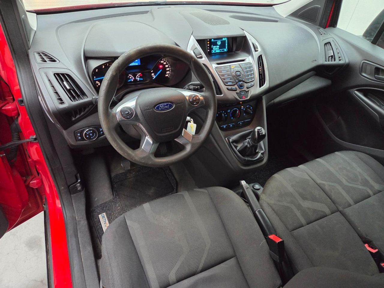 Ford Transit Connect 1.6 TDCI L1 Trend | 2014 | 141.974 km | VLP09D | NAP: Geen oordeel - Furgoneta pequeña: foto 5 Ford Transit Connect 1.6 TDCI L1 Trend | 2014 | 141.974 km | VLP09D | NAP: Geen oordeel - Furgoneta pequeña: foto 5