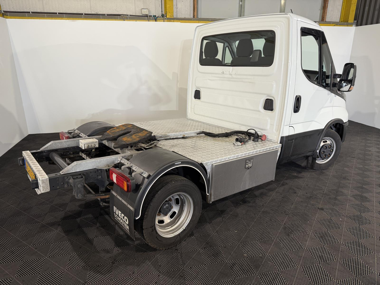 Iveco 40C18 Daily VSH-15-F 201.901 km - Cabeza tractora BE: foto 3 Iveco 40C18 Daily VSH-15-F 201.901 km - Cabeza tractora BE: foto 3