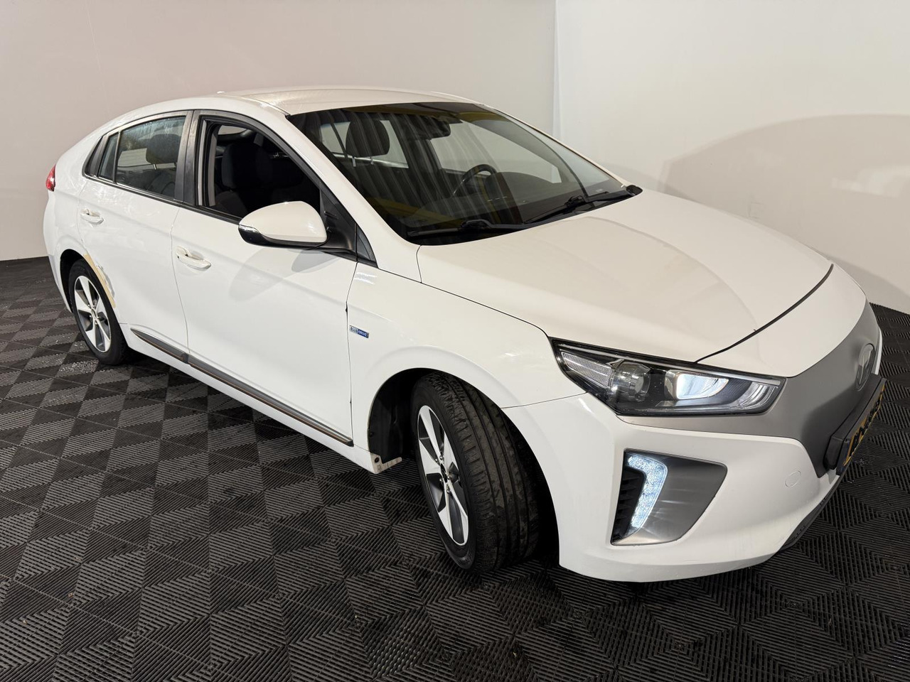 Kia | Stonic | 1.0 T-GDi DynamicLine | 2018 | 230.603 km | RL369S | Logisch - SUV/ Todoterreno: foto 5 Kia | Stonic | 1.0 T-GDi DynamicLine | 2018 | 230.603 km | RL369S | Logisch - SUV/ Todoterreno: foto 5