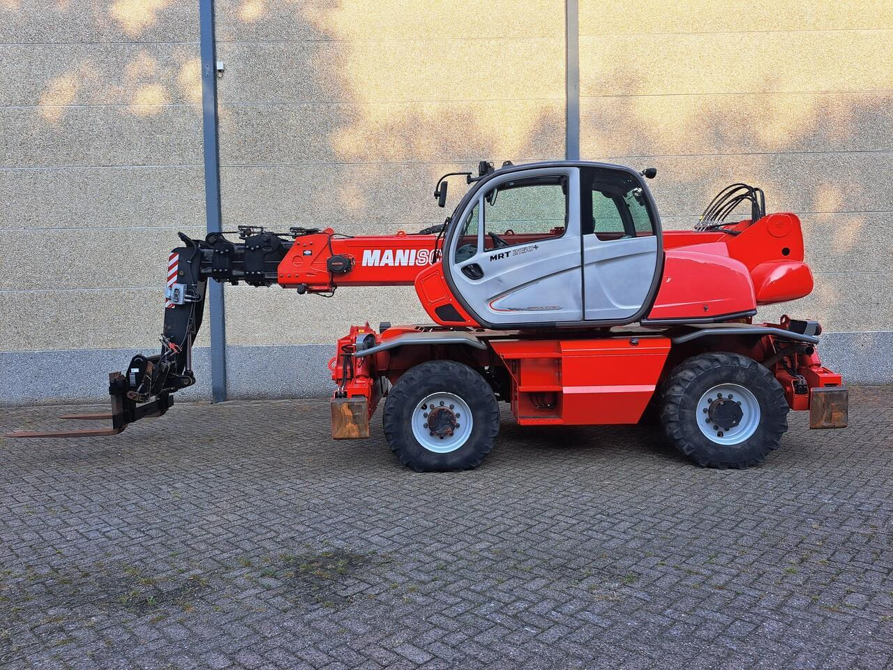Manitou MRT 2150+ Privilege All-Terrain Roterende Verreiker (2015) - Manipulador telescópico: foto 5 Manitou MRT 2150+ Privilege All-Terrain Roterende Verreiker (2015) - Manipulador telescópico: foto 5