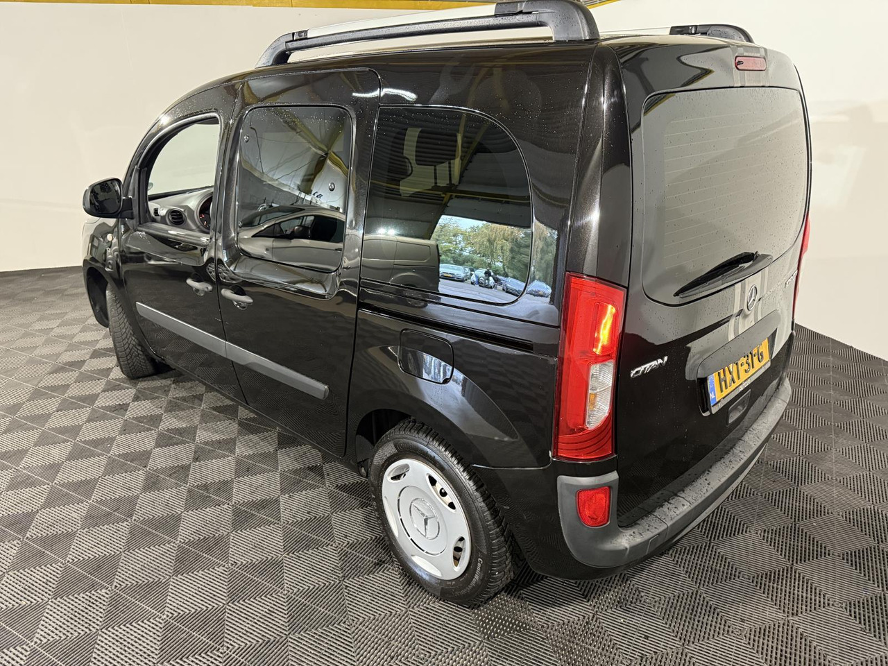 Mercedes-Benz | Citan | 109 CDI Trend | 2014 | 200.971 km | HXT31G | Geen oordeel - Coche: foto 4 Mercedes-Benz | Citan | 109 CDI Trend | 2014 | 200.971 km | HXT31G | Geen oordeel - Coche: foto 4