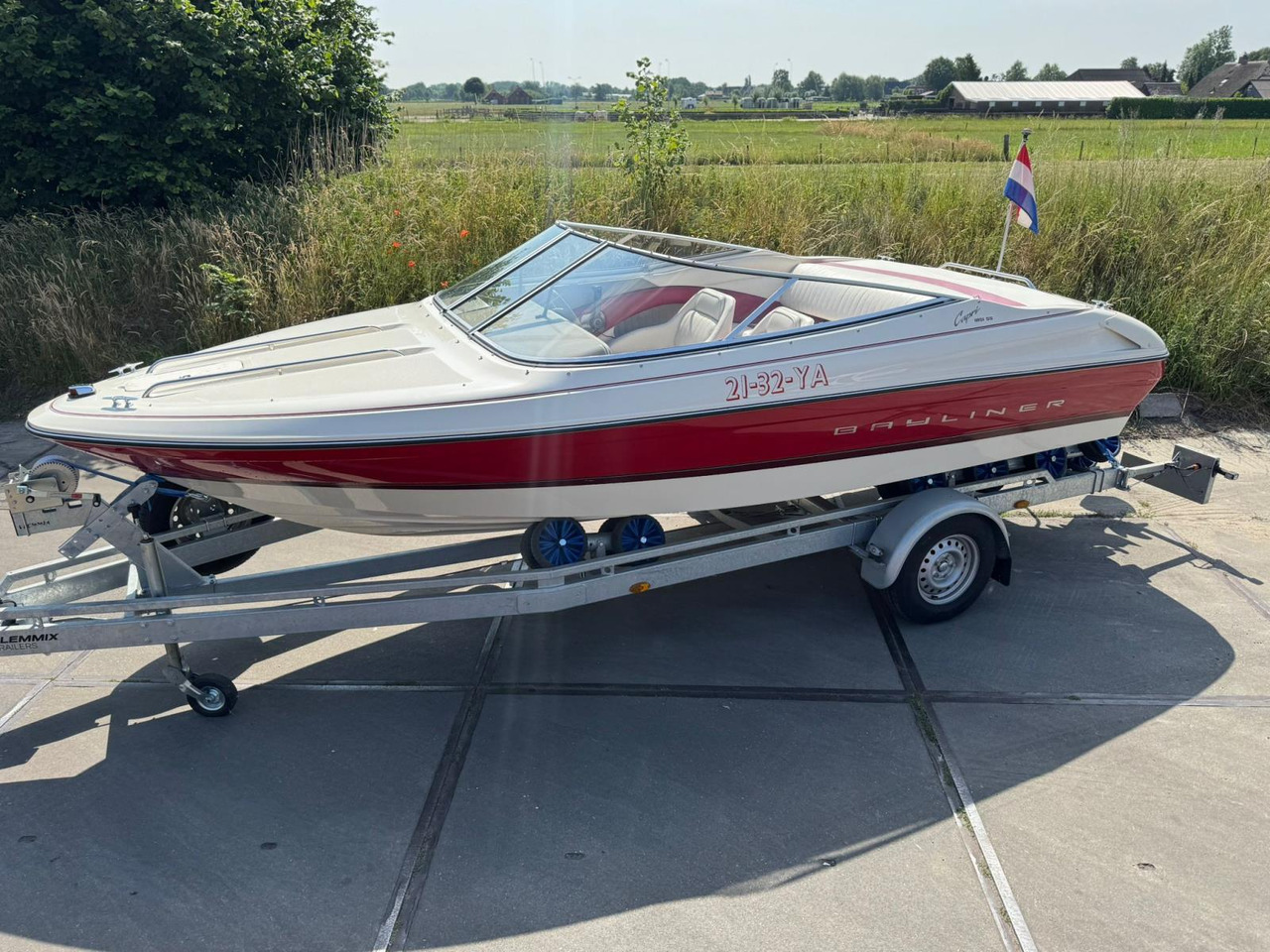 Bayliner Capri 1851 SS 4,3L V6+ Kalf Trailer - Otros maquinaria: foto 1 Bayliner Capri 1851 SS 4,3L V6+ Kalf Trailer - Otros maquinaria: foto 1
