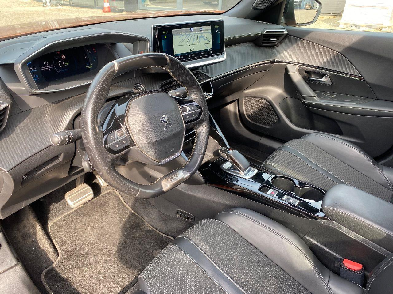 Peugeot e - 2008 EV GT 50 kWh | 2021 | 148.891 km | Automaat | L525ZR | NAP: Logisch - SUV/ Todoterreno: foto 5 Peugeot e - 2008 EV GT 50 kWh | 2021 | 148.891 km | Automaat | L525ZR | NAP: Logisch - SUV/ Todoterreno: foto 5