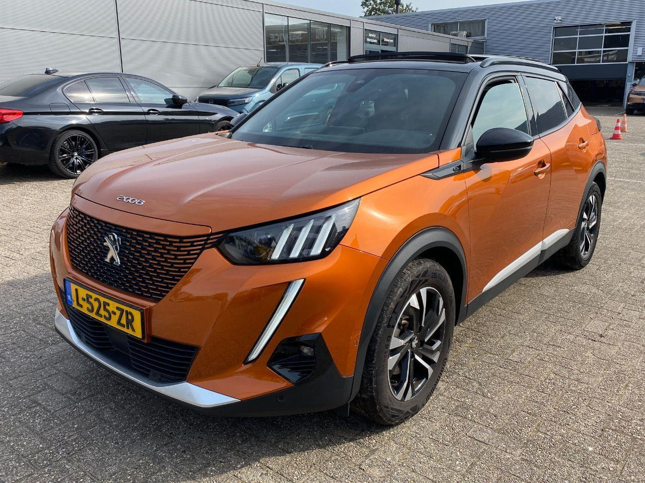 Peugeot e - 2008 EV GT 50 kWh | 2021 | 148.891 km | Automaat | L525ZR | NAP: Logisch - SUV/ Todoterreno: foto 1 Peugeot e - 2008 EV GT 50 kWh | 2021 | 148.891 km | Automaat | L525ZR | NAP: Logisch - SUV/ Todoterreno: foto 1