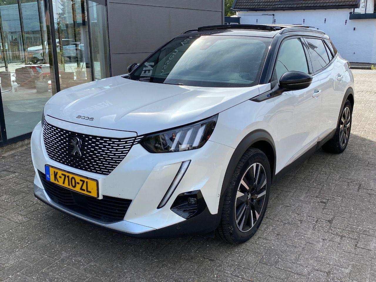 Peugeot e - 2008 EV GT Pack 50 kWh | 2021 | 103.596 km | Automaat | K710ZL | NAP: Logisch - SUV/ Todoterreno: foto 1 Peugeot e - 2008 EV GT Pack 50 kWh | 2021 | 103.596 km | Automaat | K710ZL | NAP: Logisch - SUV/ Todoterreno: foto 1