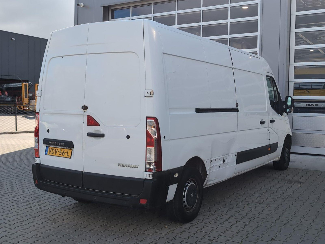 Renault Master T35 2.3 dCi L3H2 | 2019 | 290.394 km | VDV56L | NAP: Logisch - Furgón: foto 4 Renault Master T35 2.3 dCi L3H2 | 2019 | 290.394 km | VDV56L | NAP: Logisch - Furgón: foto 4