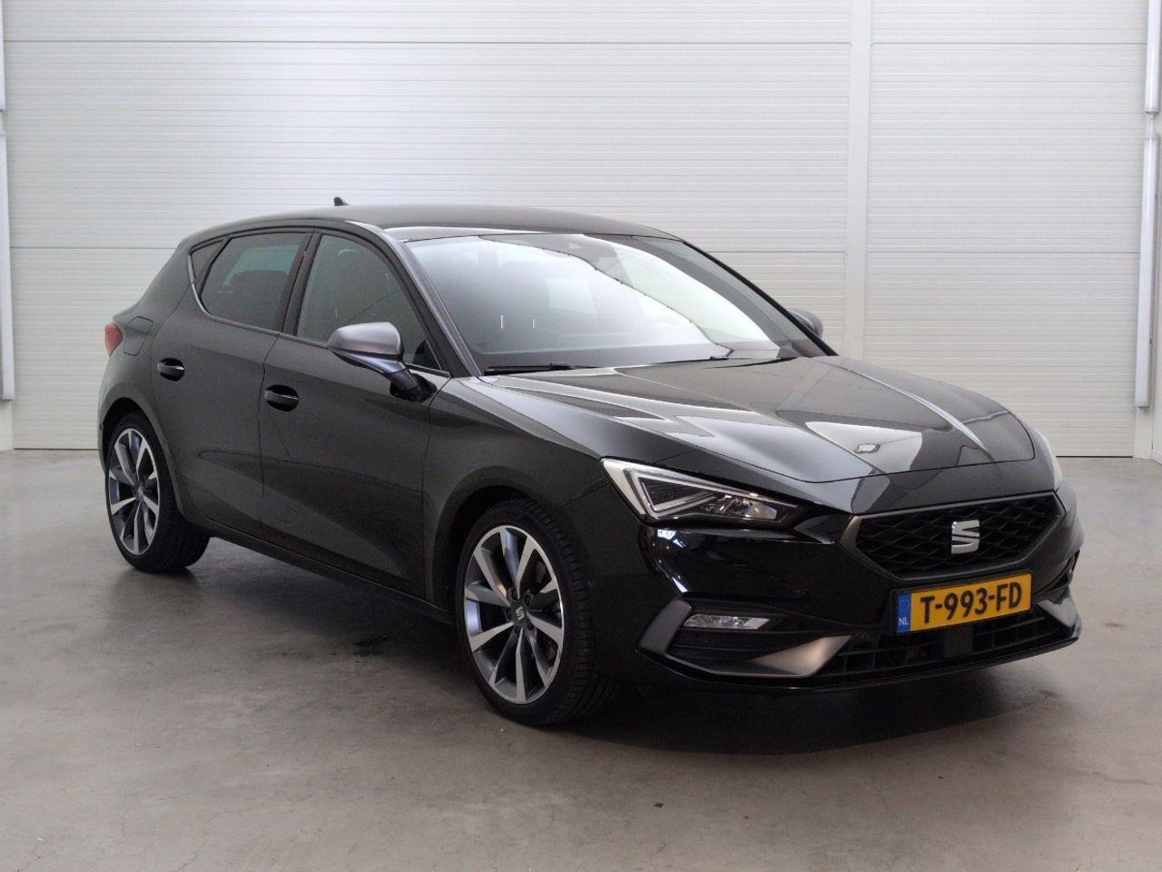 SEAT Leon 1.5 eTSI FR Launch Edition | 2021 | 105.588 km | Automaat | T993FD | NAP: Geen oordeel - Hatchback: foto 2 SEAT Leon 1.5 eTSI FR Launch Edition | 2021 | 105.588 km | Automaat | T993FD | NAP: Geen oordeel - Hatchback: foto 2