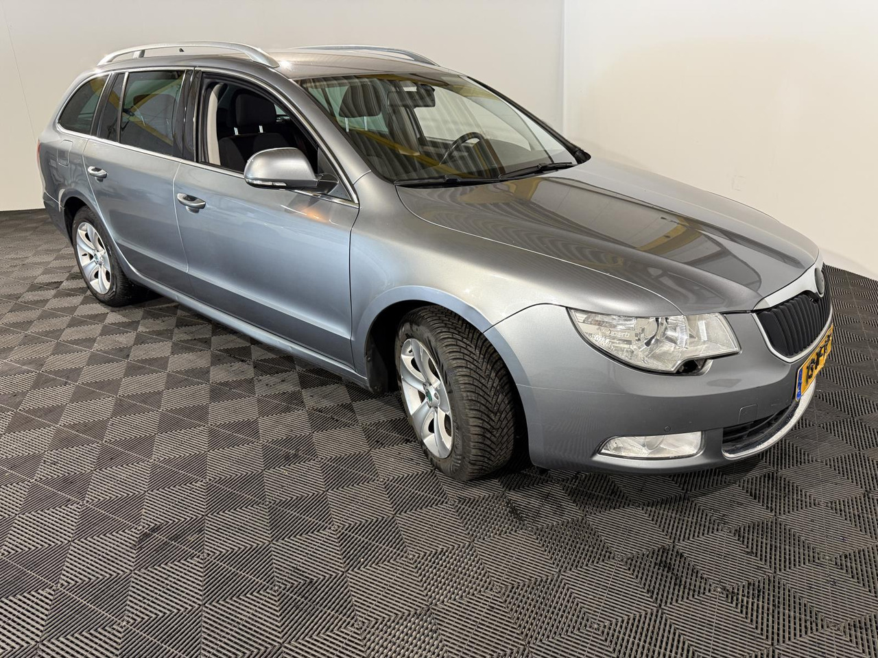 Skoda Superb Combi 1.4 TSI Gr Amb Bus | 2012 | 235.719 km | 73-TFG-7 - Coche: foto 3 Skoda Superb Combi 1.4 TSI Gr Amb Bus | 2012 | 235.719 km | 73-TFG-7 - Coche: foto 3