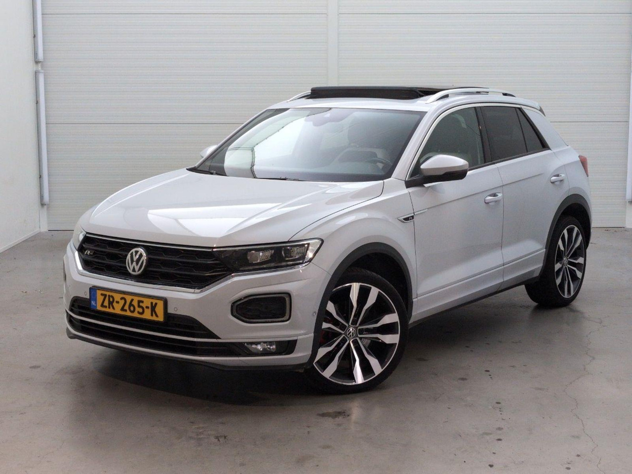 Volkswagen T-Roc 1.5 TSI Sport Business R | 2019 | 121.700 km | Automaat | ZR265K | NAP: Logisch - SUV/ Todoterreno: foto 1 Volkswagen T-Roc 1.5 TSI Sport Business R | 2019 | 121.700 km | Automaat | ZR265K | NAP: Logisch - SUV/ Todoterreno: foto 1
