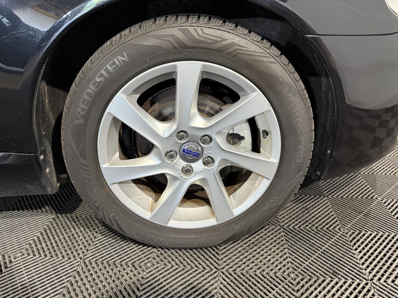 Volvo | V70 | 1.6 D2 Nordic+ | 2014 | 234.121 km | 1XBG53 | Logisch - Coche: foto 2 Volvo | V70 | 1.6 D2 Nordic+ | 2014 | 234.121 km | 1XBG53 | Logisch - Coche: foto 2