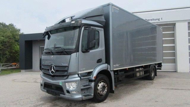 Mercedes-Benz Axor 1827L Koffer LBW - Camión caja cerrada: foto 1 Mercedes-Benz Axor 1827L Koffer LBW - Camión caja cerrada: foto 1