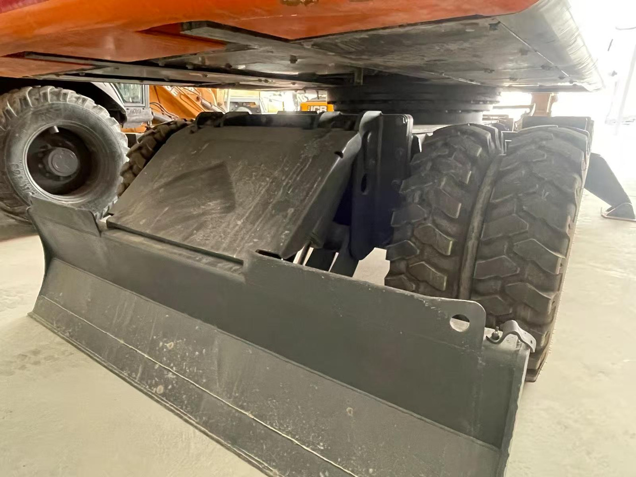 DOOSAN DX210 - Excavadora de ruedas: foto 5 DOOSAN DX210 - Excavadora de ruedas: foto 5
