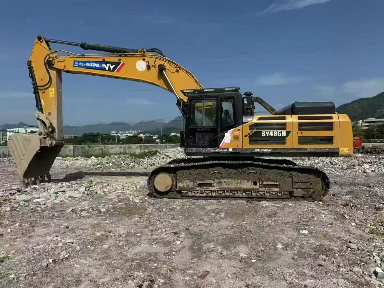 SANYI SY485H - Excavadora de cadenas: foto 2 SANYI SY485H - Excavadora de cadenas: foto 2
