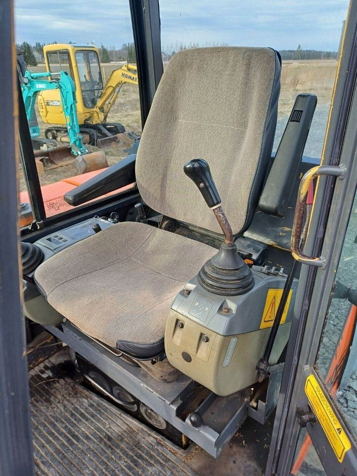 Miniexcavadora Case CX50 kallistajalla: foto 12