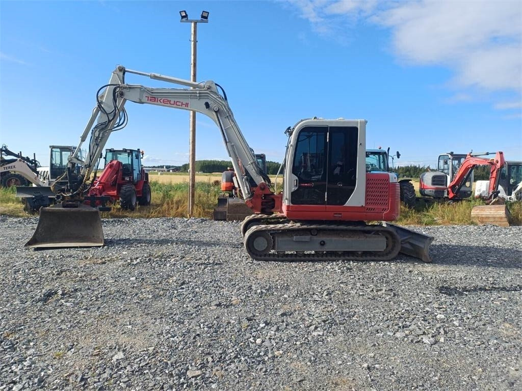 Takeuchi Tb175 Engconilla - Miniexcavadora: foto 2 Takeuchi Tb175 Engconilla - Miniexcavadora: foto 2