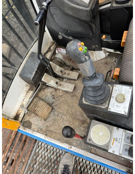 Perforadora Casagrande B300: foto 10 Perforadora Casagrande B300: foto 10